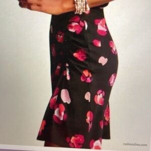 Cabi floral ruched skirt sz M style 5513